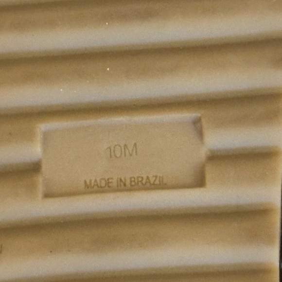 Matisse Brown Sandals with Suede Strap and Textured Footbed - Picture 6 of 6